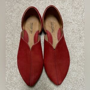 Root Collective Limited Edition Ruby Red Faith Flat size 8